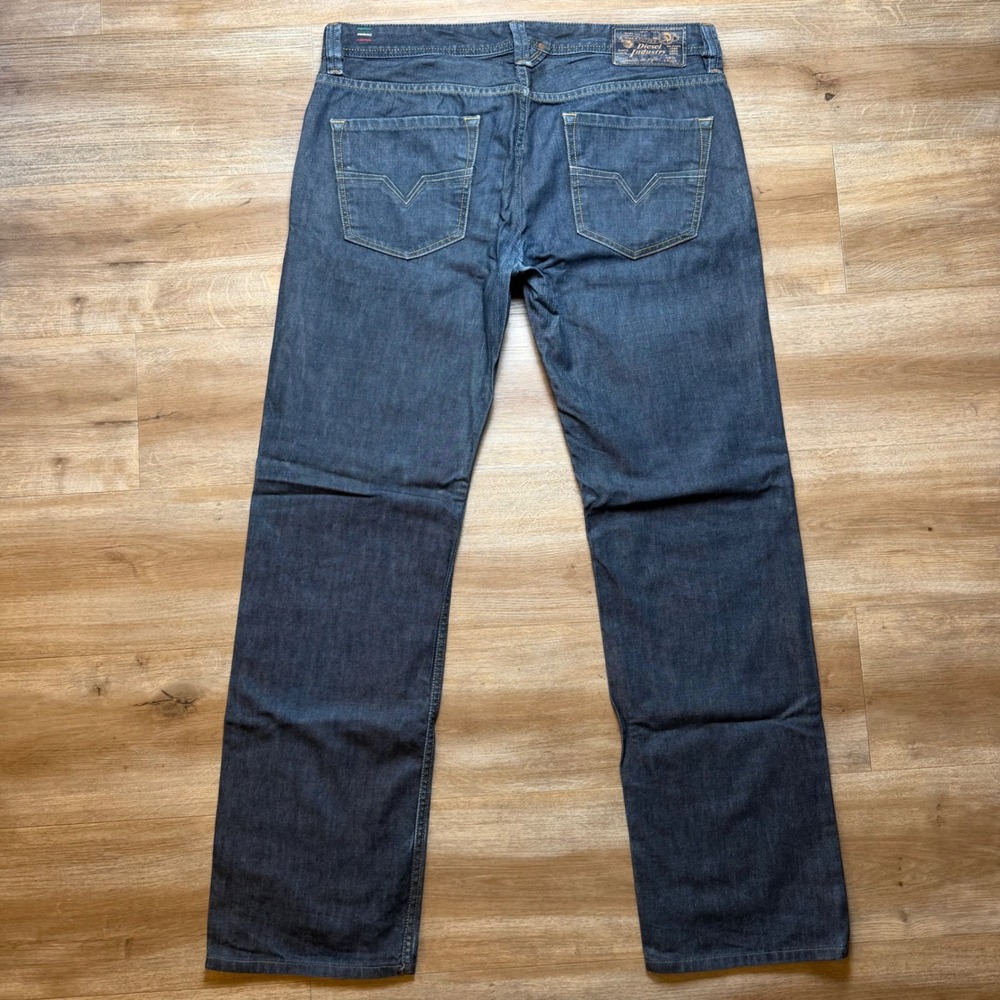 Diesel Larkee Jeans Mens 34x32 Blue Regular Straight Leg Dark Wash Made In Italy - Picture 3 of 14